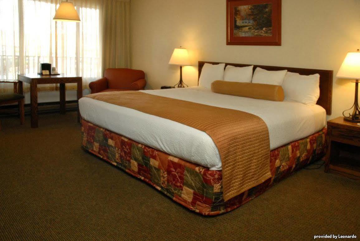 Best Western Paradise Inn Діллон Номер фото